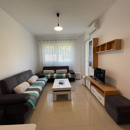 Nimfeum Apartments Shëngjin Екстериор снимка