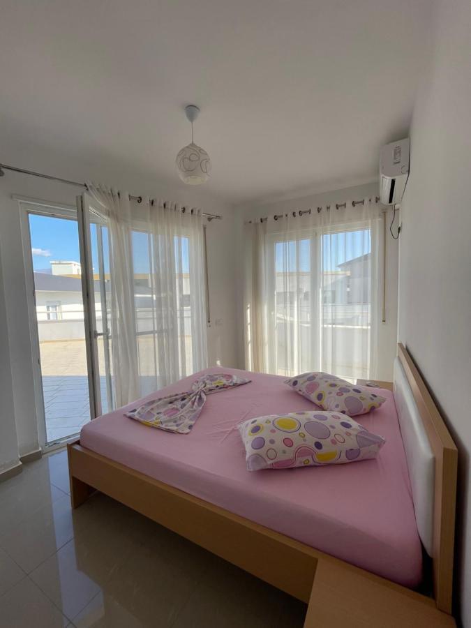 Nimfeum Apartments Shëngjin Екстериор снимка