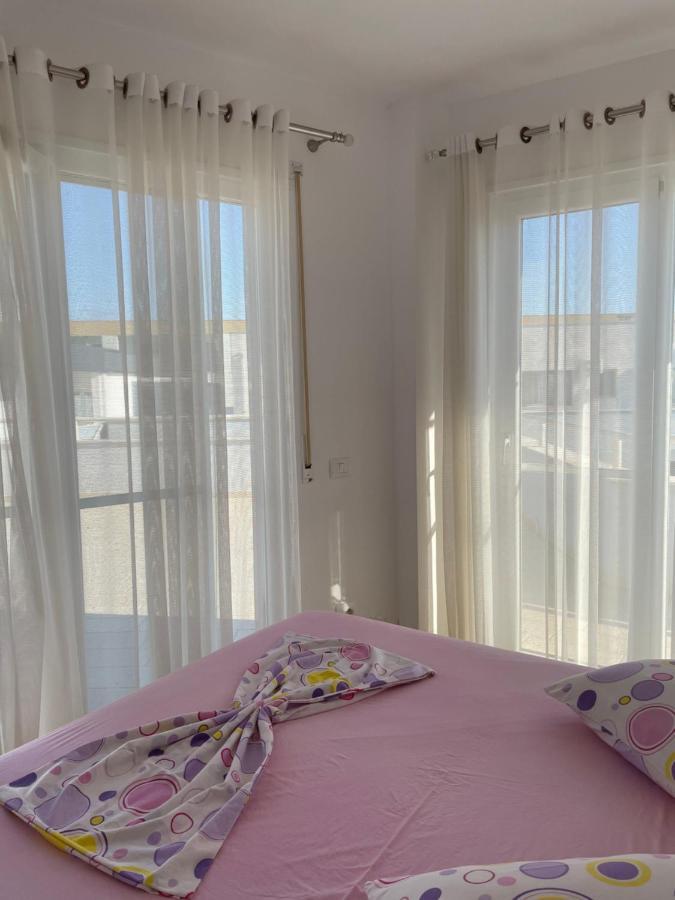 Nimfeum Apartments Shëngjin Екстериор снимка