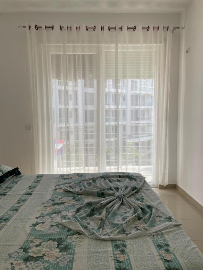 Nimfeum Apartments Shëngjin Екстериор снимка